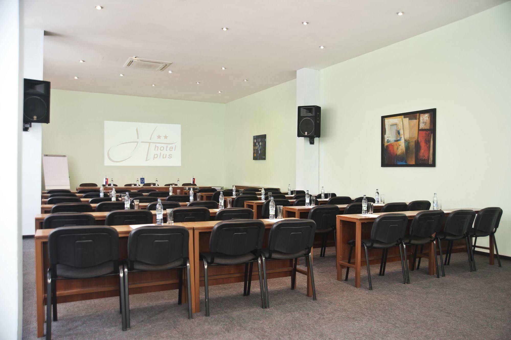 Hotel Plus Bratislava Exterior photo